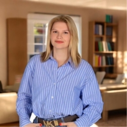 Ayşe Dinçer Avatar Image