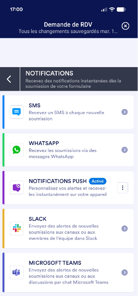 Capture d'écran de l'application Jotform sur un téléphone portable avec la liste des canaux de notifications offerts par le Générateur de formulaires Jotform