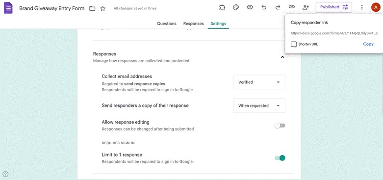 Google Forms interface showing the option to copy the responder link after publishing