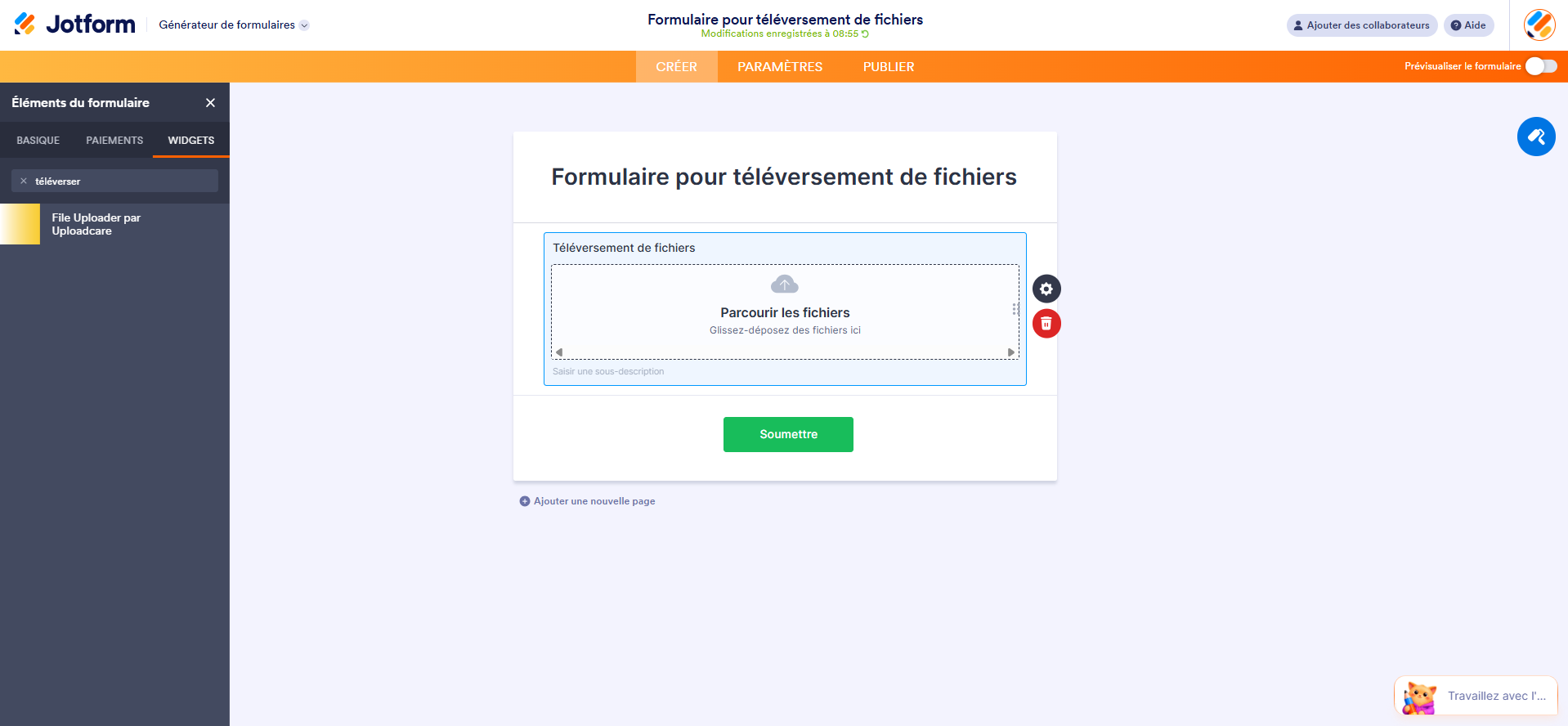 Capture d'écran d'un formulaire dans le Générateur de formulaires Jotform avec un élément Téléversement de fichiers