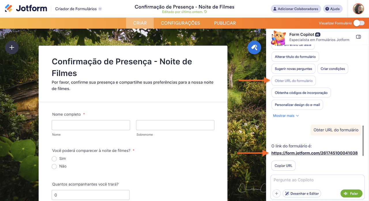 Interface da Jotform mostrando o Copiloto retornando a URL de acesso ao formulário diretamente no chat