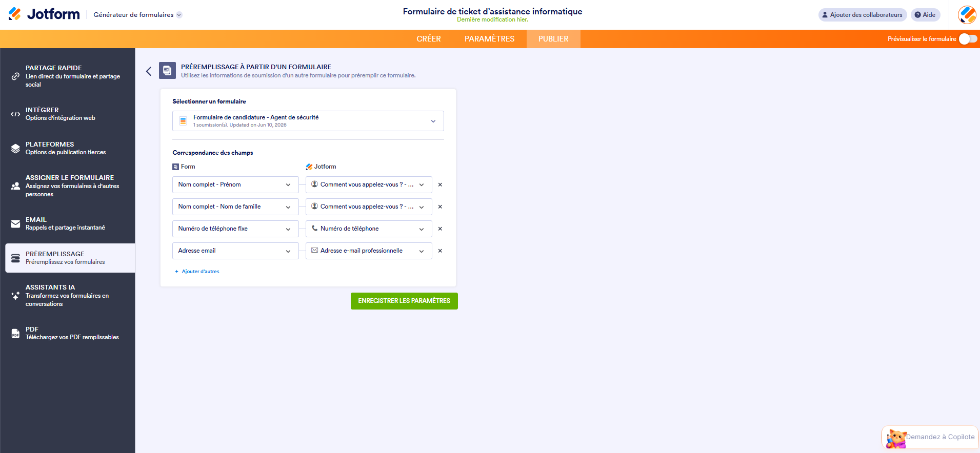 Capture d'écran de la page Préremplissage à partir d'un formulaire dans le générateur de formulaires Jotform avec un formulaire sélectionné et les champs pouvant servir à renseigner le formulaire prérempli