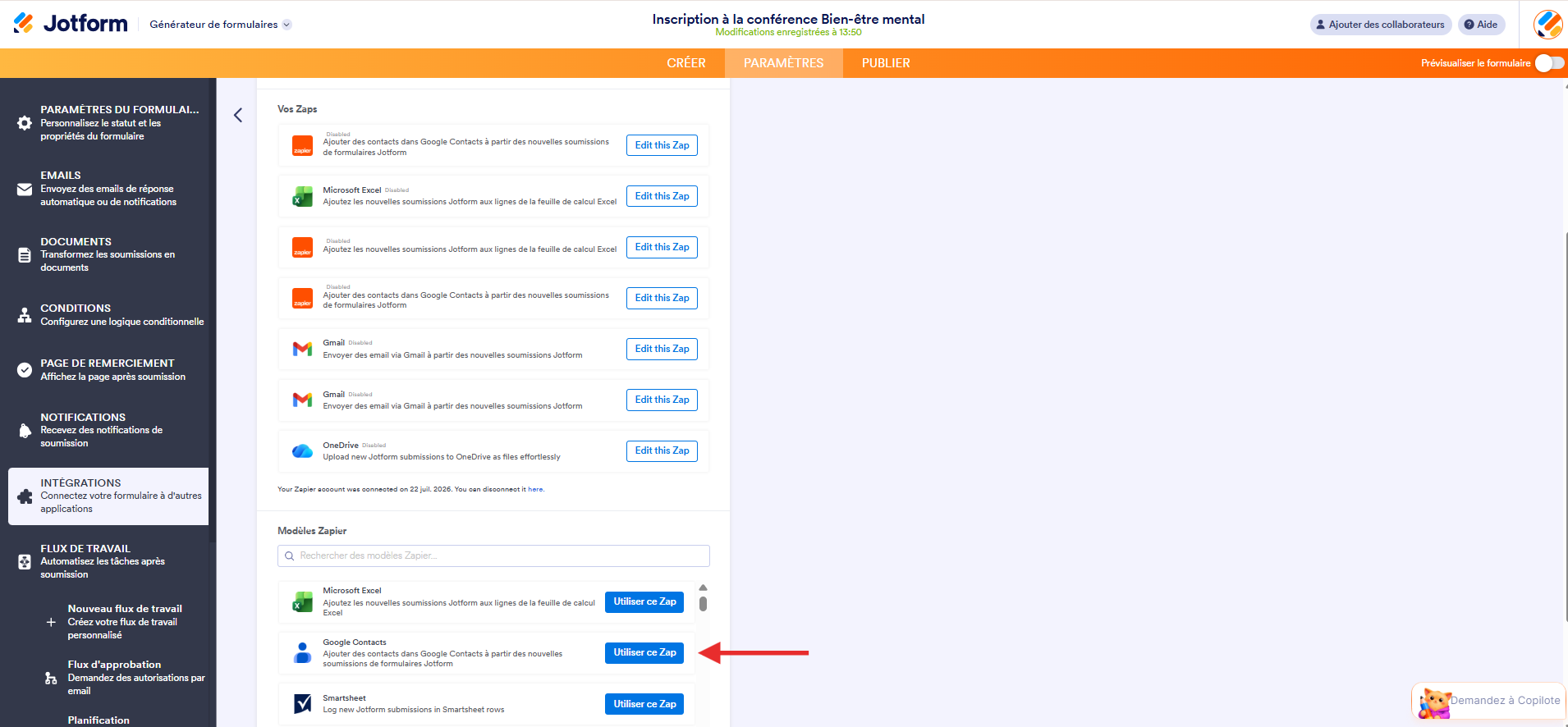 Capture d'écran de la page de l'intégration Zapier dans l'interface du Générateur de formulaires Jotform avec une flèche pointant vers Utiliser ce Zap à côté de Google Contacts