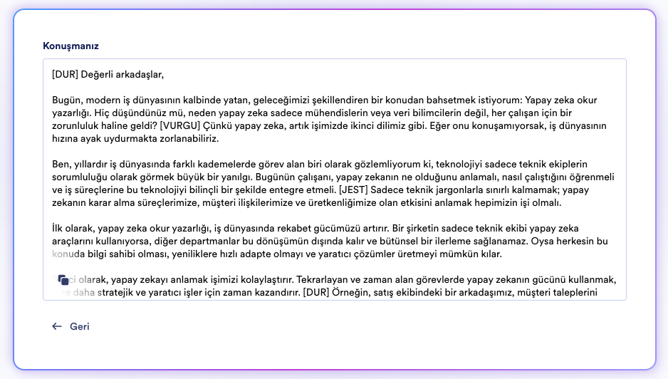 Biçimlendirilmiş paragraflarla metin düzenleyicide görüntülenen yapay zeka tarafından oluşturulmuş konuşma