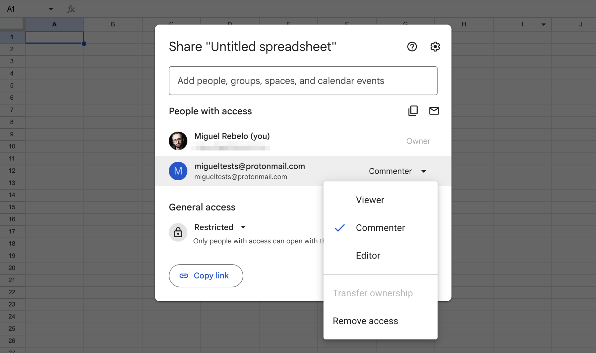 Screenshot of the Google Sheets sharing window with permission options for viewer, commenter, and editor