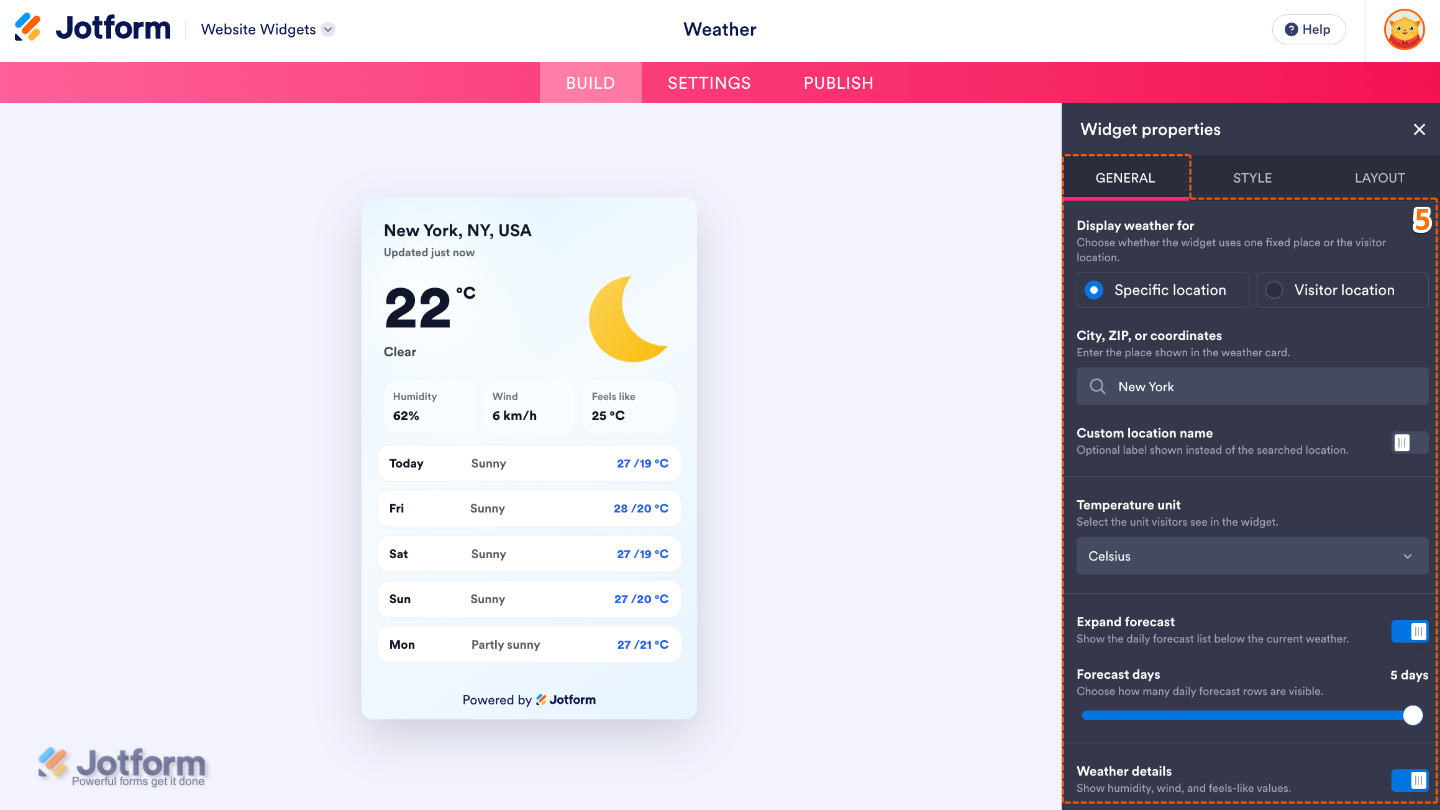 Configuring the Weather widget by selecting a location, temperature unit, forecast length, and weather details to display