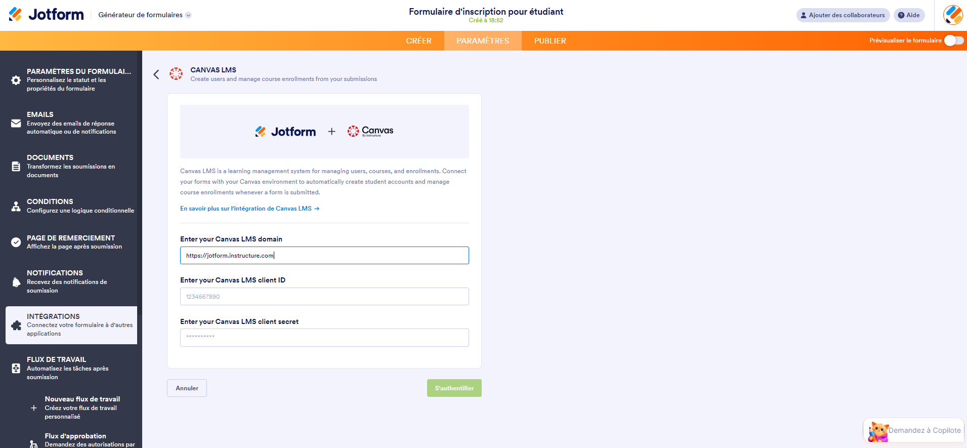Capture d'écran de la page de l'intégration Canvas LMS dans l'interface du générateur de formulaires Jotform avec les champs à renseigner