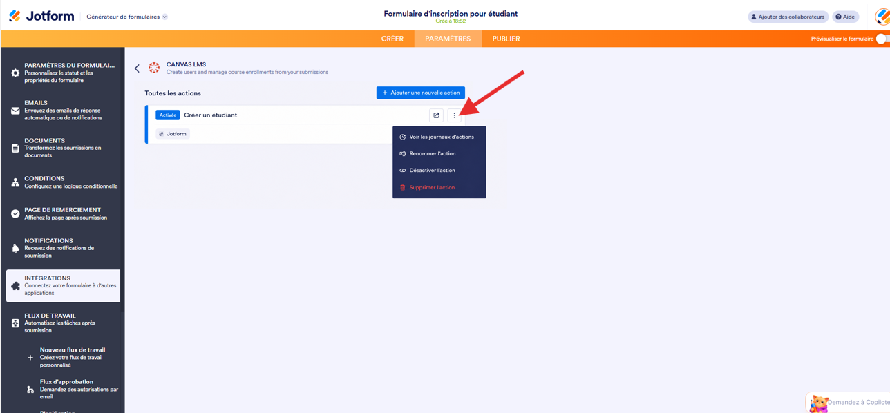 Capture d'écran de la page d'intégration Canvas LMS dans le générateur de formulaires Jotform avec l'action activée et une flèche pointant vers le menu des trois points qui affiche des options