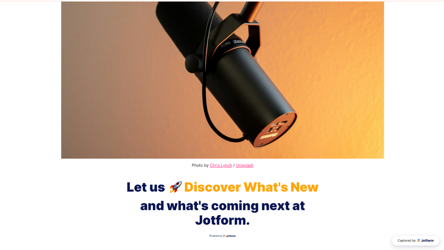 Dynamic Text Heading widget displayed on a website, showing the customized text, animated phrases, colors, and layout