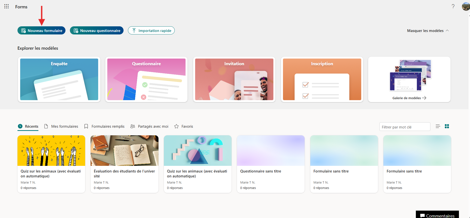 Capture d’écran de l’interface Microsoft Forms avec une flèche pointant vers Nouveau Formulaire