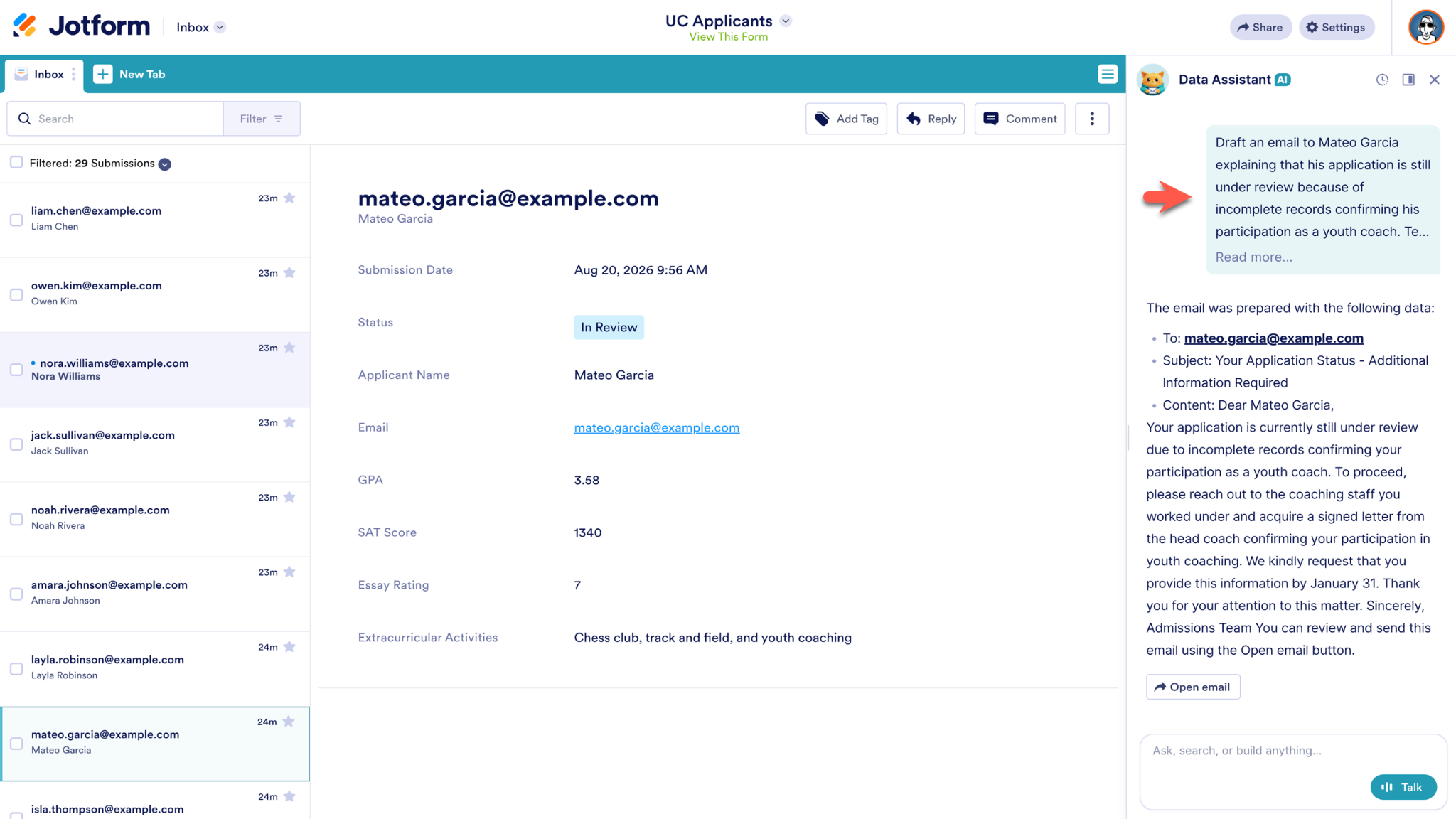 Entering a prompt to draft an email inside Data Assistant in Jotform Inbox
