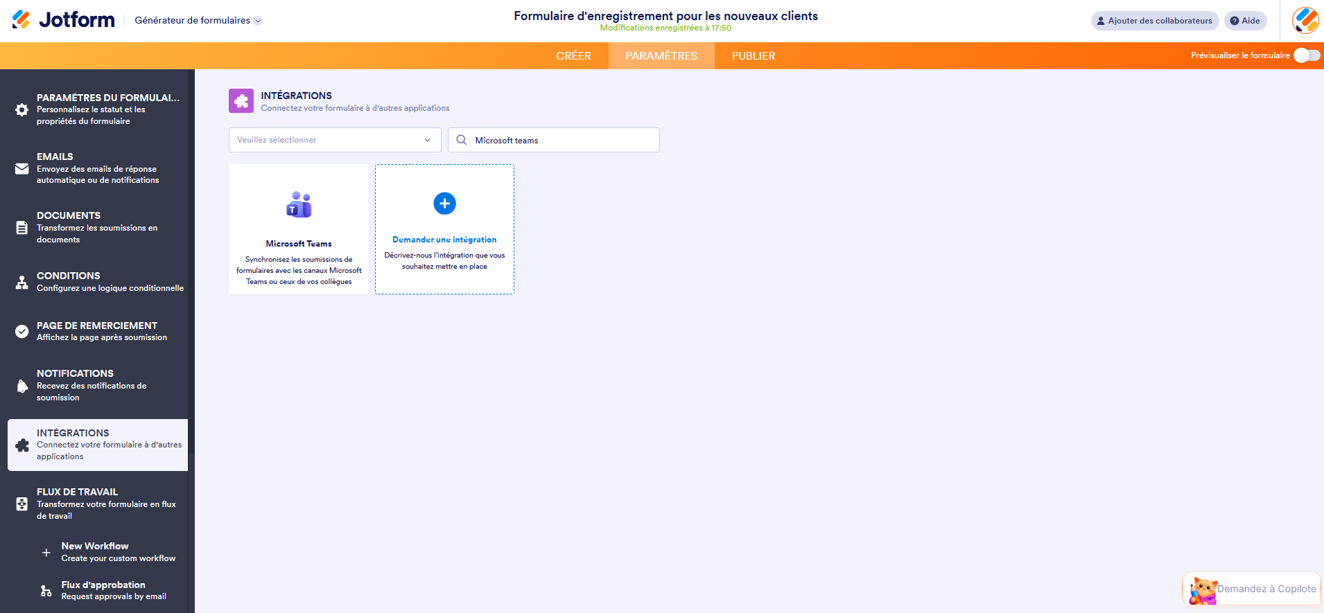 Capture d'écran de la page Intégrations dans le Générateur de formulaires Jotform avec Microsoft Teams affiché dans les résultats de recherche