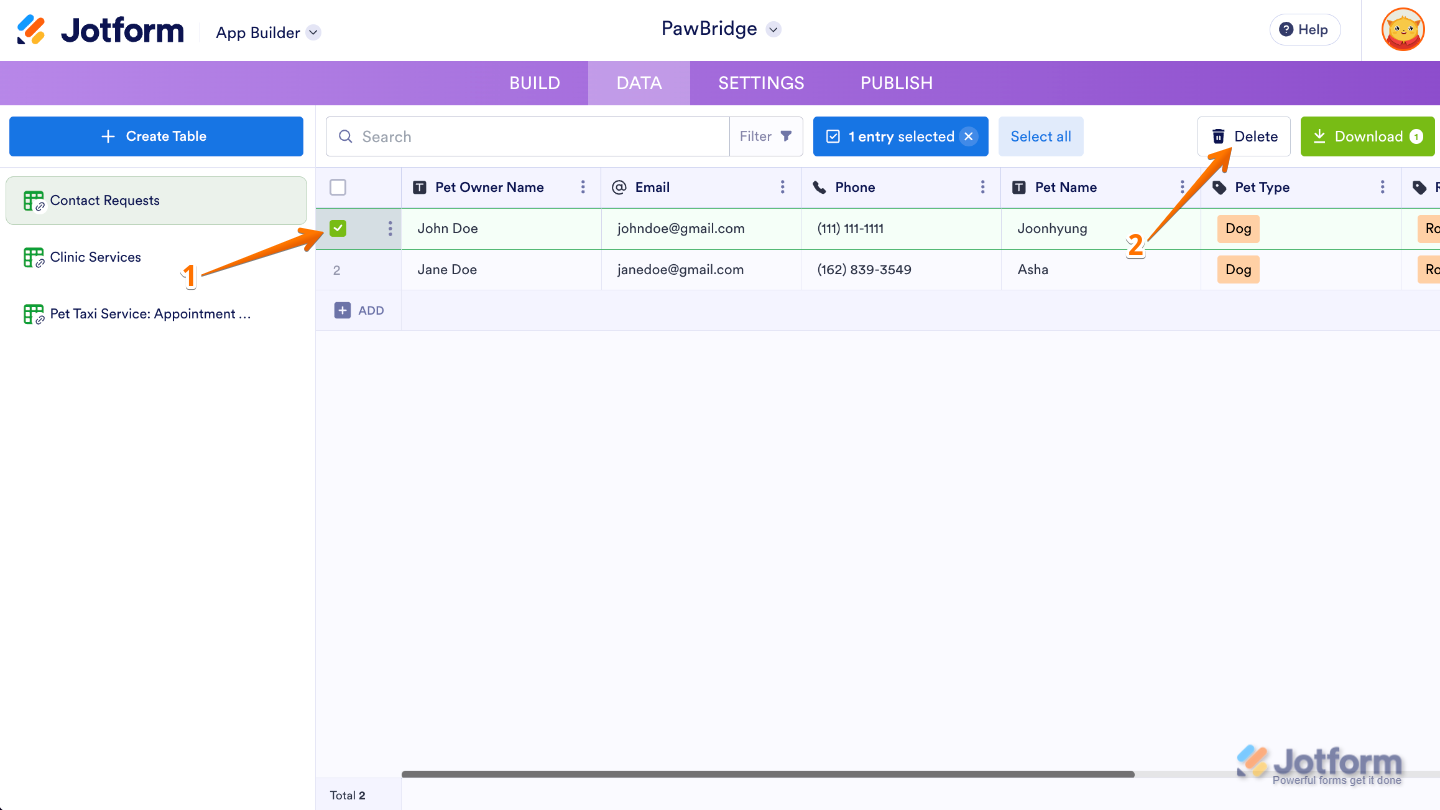 Selecting a submission in the App Builder Data table and clicking Delete to remove it