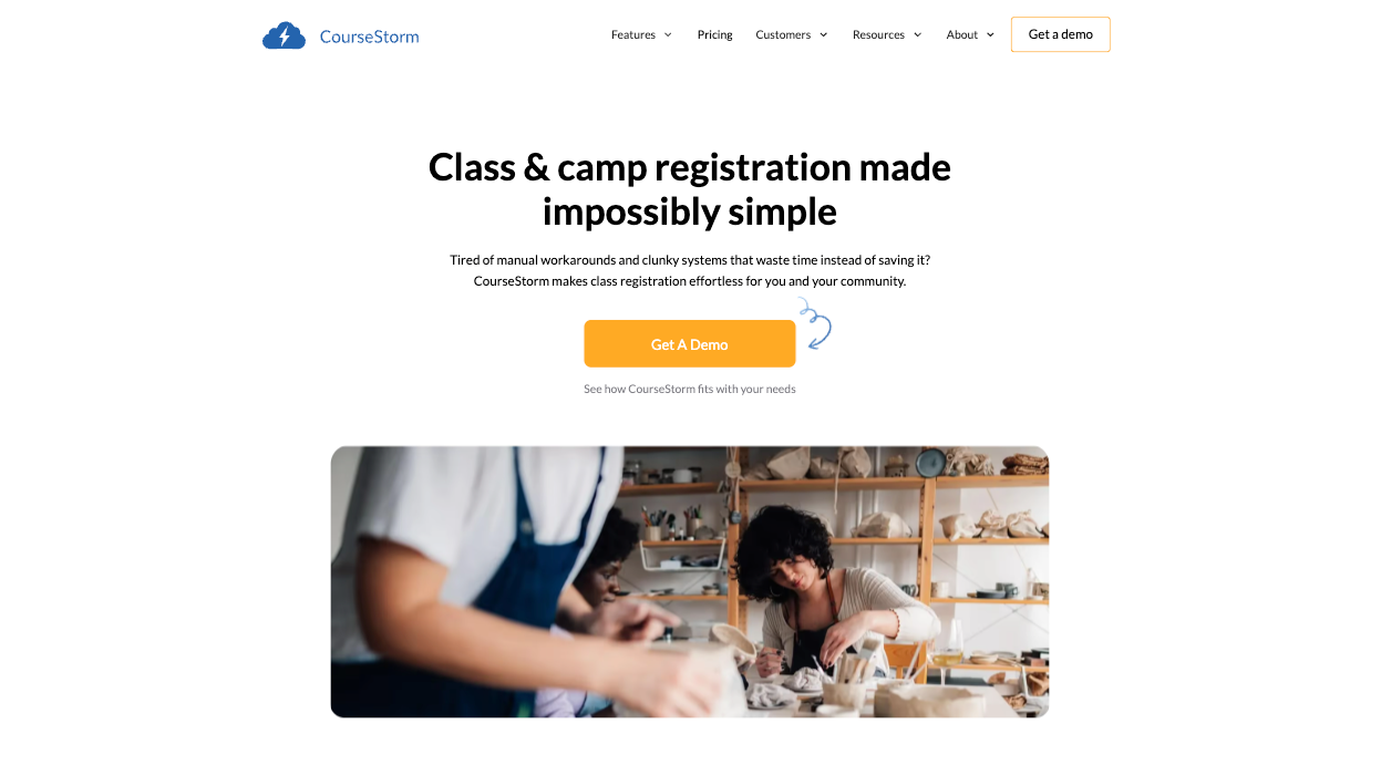 CourseStorm homepage promoting class and camp registration software with a demo option